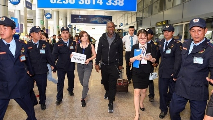 Rước cup C1 và hộ tống Ronaldinho