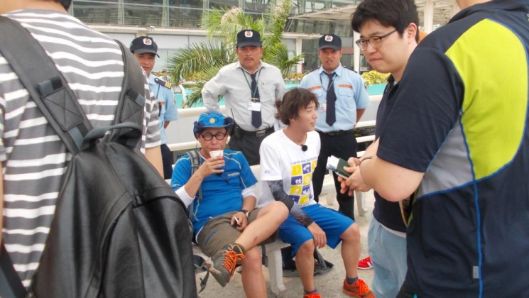 Vệ sỹ Thành Long Hộ tống VIP